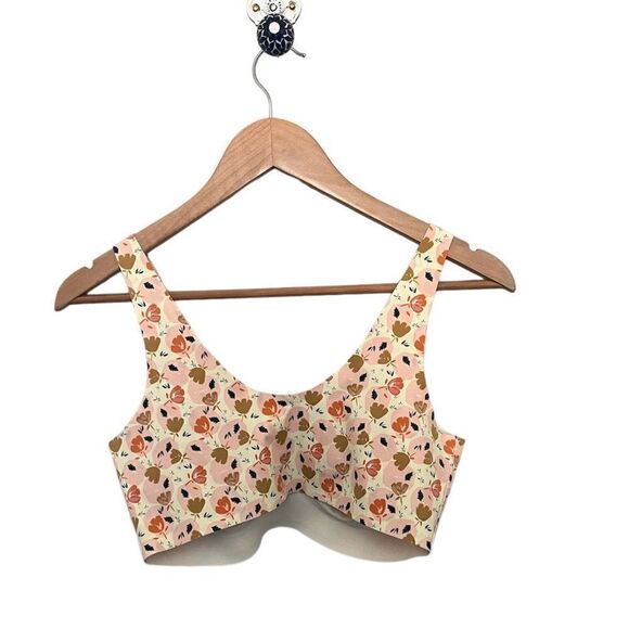 Knix LuxeLift Wireless Seamless Pullover Peach Floral Bra‎ - Picture 2 of 4